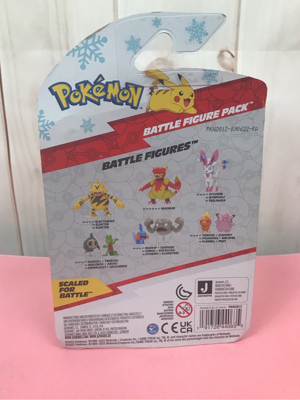 Pokemon Pikachu (Yellow) & Spheal (Light Blue) Holiday Figure Duo - Picture 3 of 4